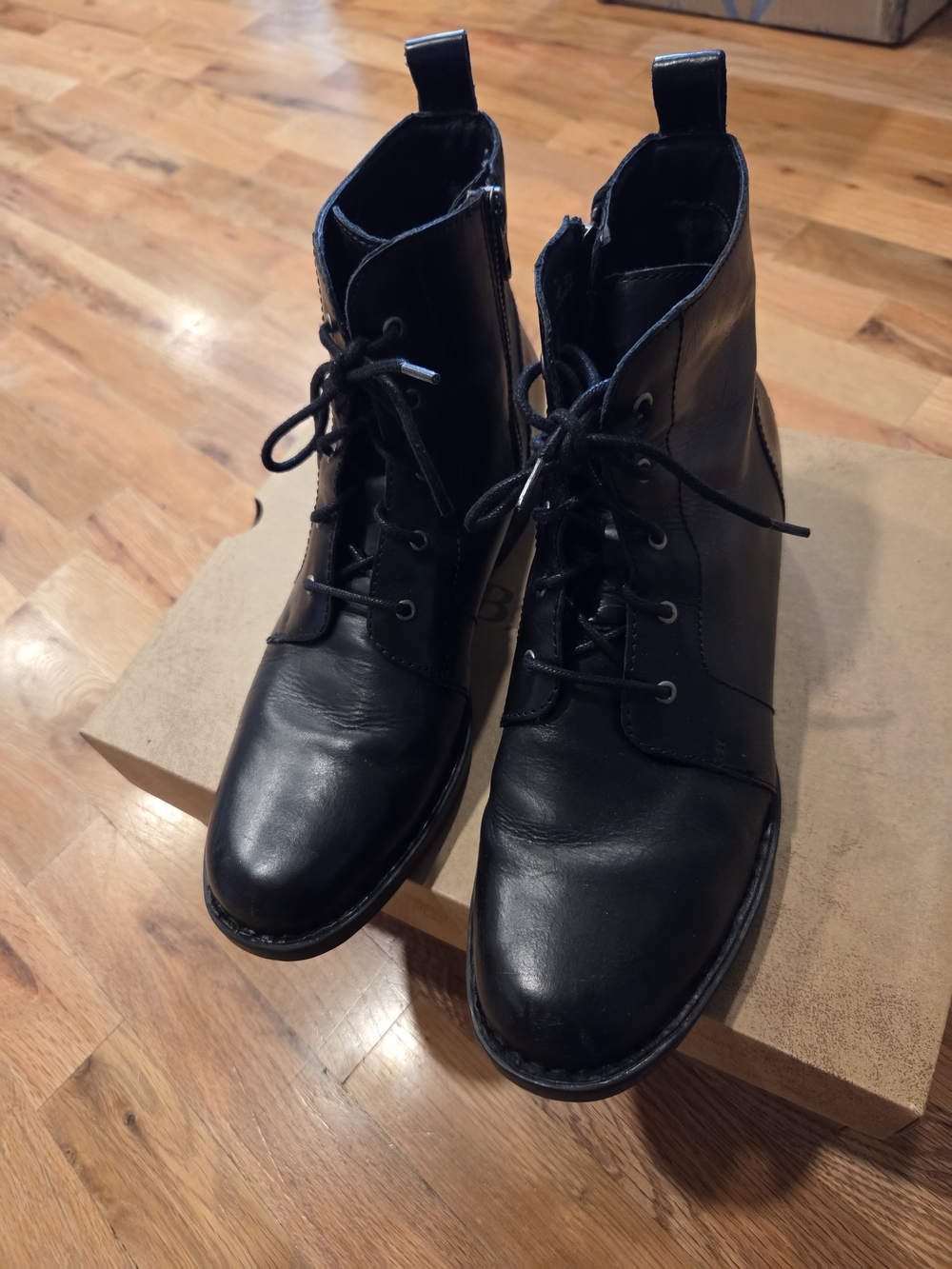 Born Black Leather Lace-Up Ankle Boots Size 11